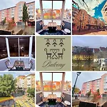 Apartman And Cozy 2 Bedroom In *