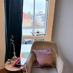 And Cozy 2 Bedroom In Apartman