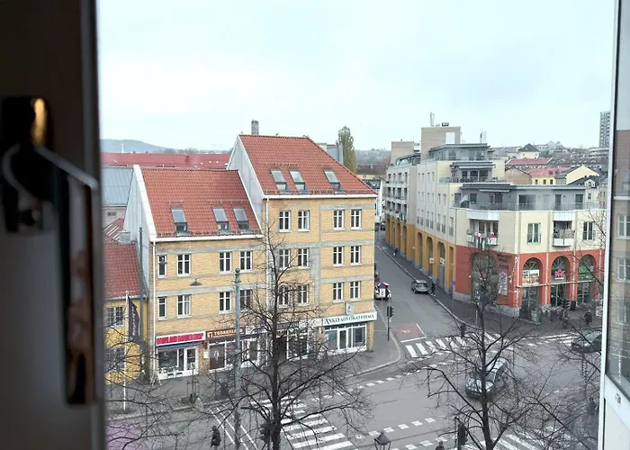 And Cozy 2 Bedroom In Appartement