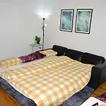 شقة And Cozy 2 Bedroom In *
